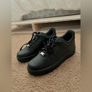 *BRAND NEW* Nike Air Force 1 '07 - Black - W 7.5 / M 6